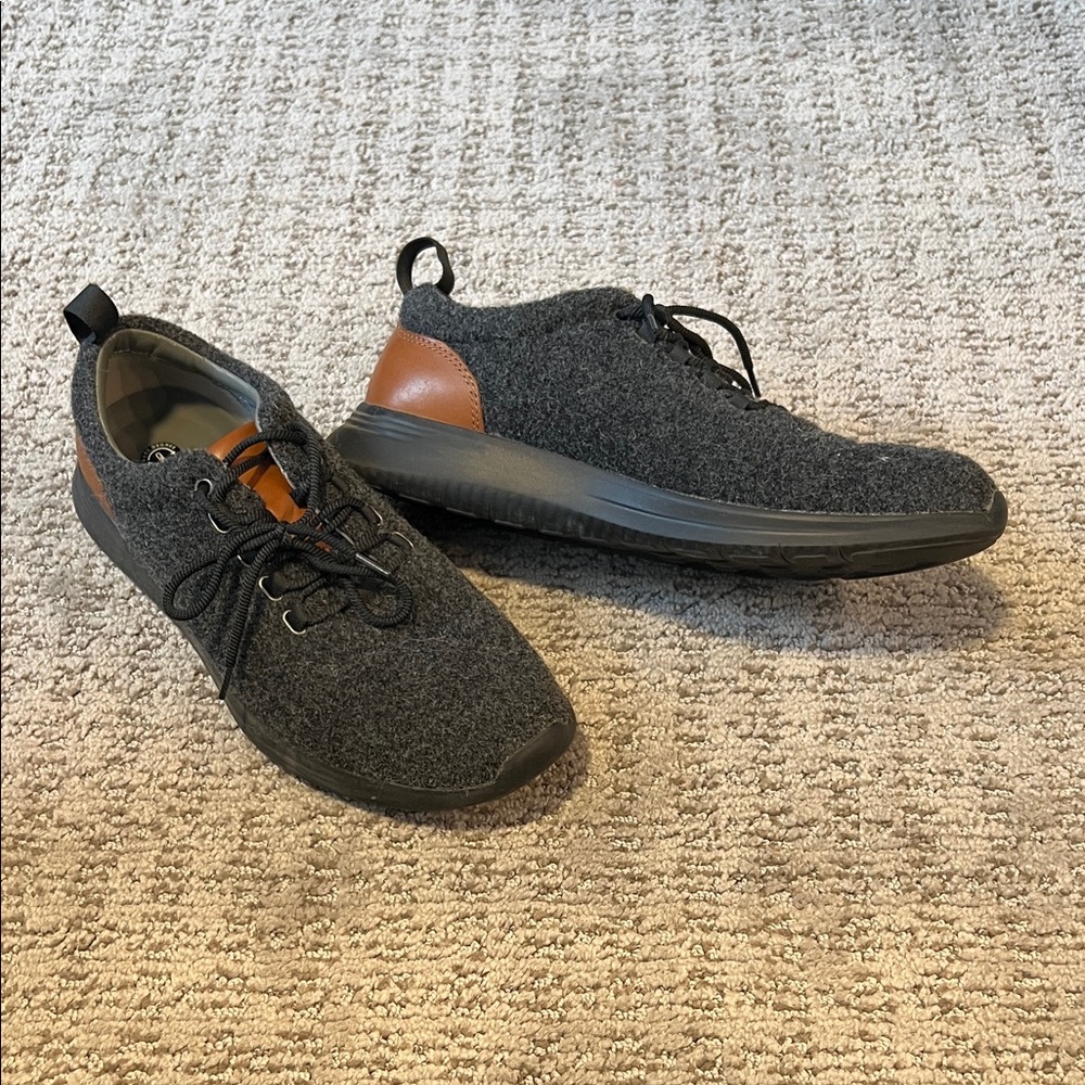 Johnston & Murphy Men's Wool Sneakers in Dark Gray and Leather